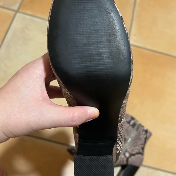Steve Madden Faux Snake Skin boots 6.5 - Picture 3 of 5
